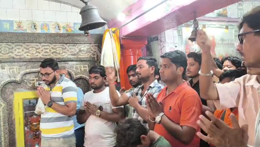 एटा - बजरंग दल ने किया हनुमान चालीसा पाठ,नशा मुक्तिऔर गौ-संवर्धन को लेकर उठाया ये कदम 2 0110 1