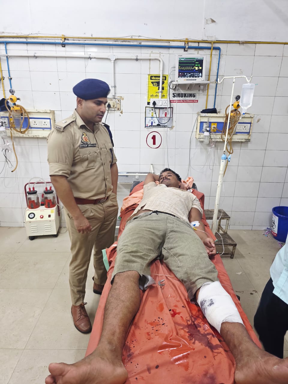 Jaunpur: Police arrest a cattle smuggler with a reward of 25,000 in an encounter; motorcycle and pistol recovered