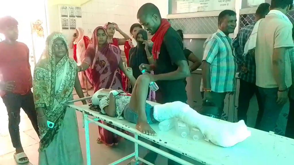 Mirzapur school wall collapse