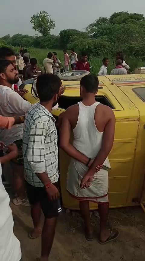 Mainpuri school van accident