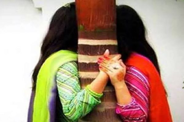 Unique case in Barabanki: Married woman leaves husband within 3 months of marriage, lesbian relationship revealed