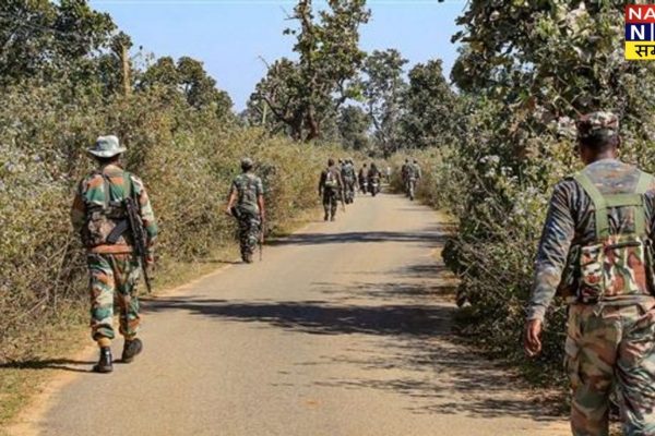Jharkhand Naxal Encounter: मुठभेड़ में ढेर 10 लाख का इनामी नक्सली अपटन, सुरक्षाबलों की बड़ी सफलता झारखंड: मुठभेड़ में ढेर 10 लाख का इनामी नक्सली अपटन, सुरक्षाबलों की बड़ी सफलता