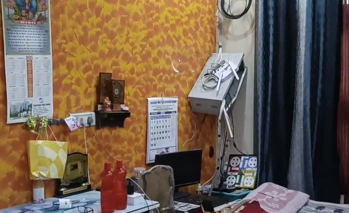 मैनपुरी: 36 घंटे में पुलिस ने दिनदहाड़े लूट के आरोपियों को मुठभेड़ में गिरफ्तार, अयान और फहीम हिरासत में 2 image 160 1