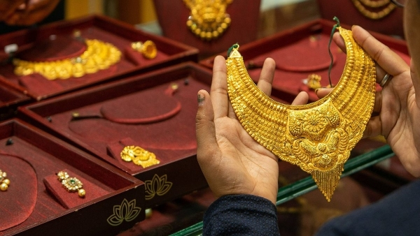 Gold Rate in India Today: नवरात्रि के पांचवें दिन सोना और चांदी के रेट में मिली राहत 2 image 165 1
