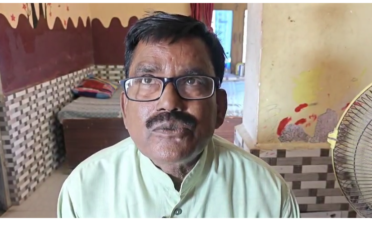 औरैया में सहायक अध्यापक ने प्रधानाध्यापक को जड़े थप्पड़, वीडियो वायरल, दोनों निलंबित 2 image 18 1
