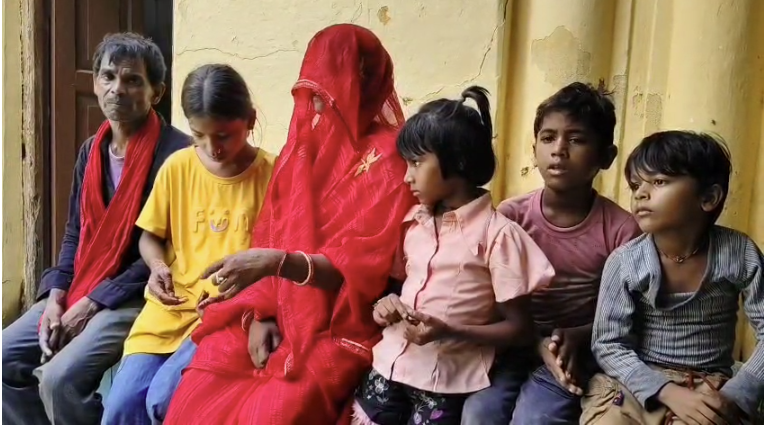 हमीरपुर में प्रेम विवाह में आया नया मोड़, पत्नी अपने बच्चों के साथ पति के पास लौट गई 2 image 2 1