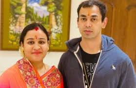 अपर्णा यादव की मां अंबी बिष्ट पर मुकदमा, विजिलेंस की कार्रवाई से बढ़ीं मुश्किलें 4 image 60 3