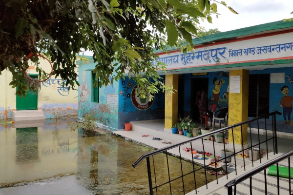 Etawah: Waterlogging in schools and Anganwadis increases the risk of children and women's safety