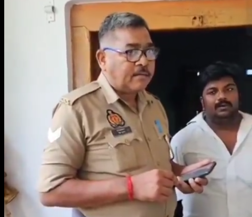 सीतापुर में BJP विधायक की धमकी, दरोगा के बिस्तर पर ठेकेदार को देखकर भड़के विधायक 2 image 88 1
