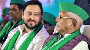 बिहार विधानसभा चुनाव 2025: लालू यादव ने NDA पर साधा निशाना, कहा – '6 और 11 NDA नौ दो ग्यारह' 3 image 109 2