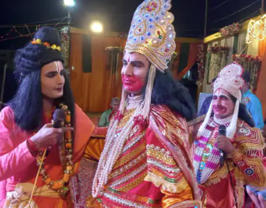 कानपुर देहात अकबरपुर में रावण झांकी रथ पर सवार, पारंपरिक वाद्ययंत्रों के बीच नगर भ्रमण 4 image 18 2