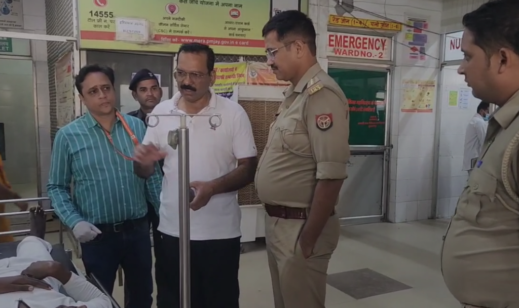सुल्तानपुर में सुबह-सवेरे जोरदार धमाका, एक मकान ढहने से 12 घायल, 4 की हालत गंभीर 3 image 200 2