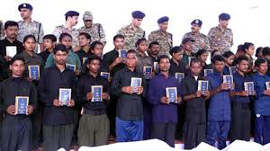 छत्तीसगढ़ के अबूझमाड़ में 208 नक्सलियों ने किया सरेंडर, 98 पुरुष और 110 महिलाएं शामिल 2 image 225 1