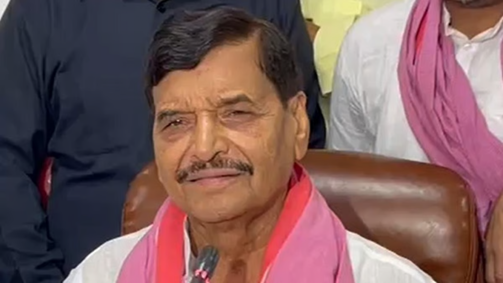 वाराणसी में बोले शिवपाल यादव, धर्म के नाम पर बीजेपी सिर्फ दिखावा करती है, मायावती पर भी साधा निशाना 2 image 266 1