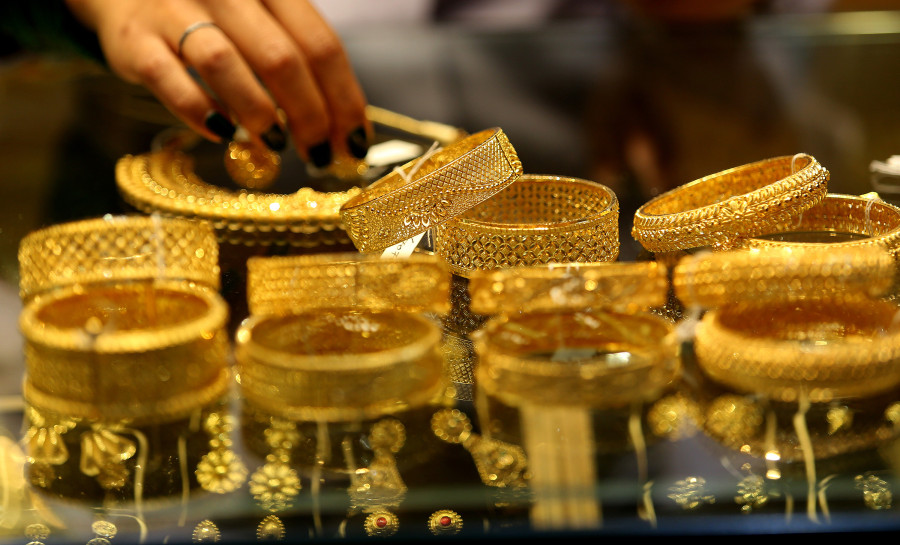 Gold Silver Price Drop India -सोना-चांदी की कीमतों में बड़ी गिरावट, 24 कैरेट सोने में 3700 रुपए से अधिक की कमी 3 image 271 2