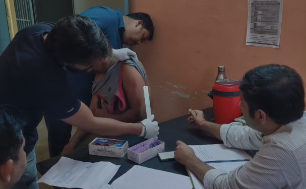 औरैया : अछल्दा में पुलिस टीम पर हमला, जांच करने पहुंचे सिपाही से मारपीट , दो आरोपी गिरफ्तार 4 image 403 3