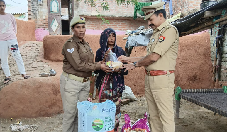 औरैया बेला पुलिस का सराहनीय कार्य,जरूरतमंद परिवार की मदद बन गई मिसाल 2 image 404 1