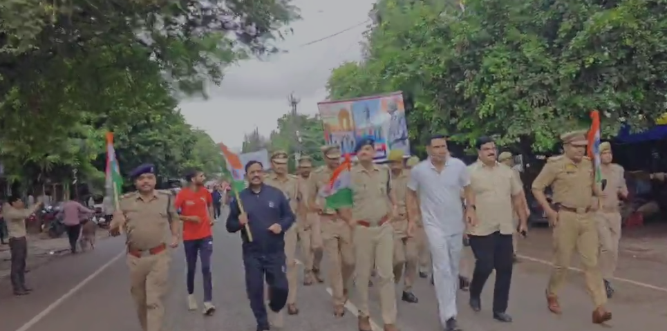 औरैया में लौह पुरुष सरदार वल्लभभाई पटेल की 150वीं जयंती धूमधाम से मनाई गई — जिला प्रशासन ने आयोजित की ‘रन फॉर यूनिटी’