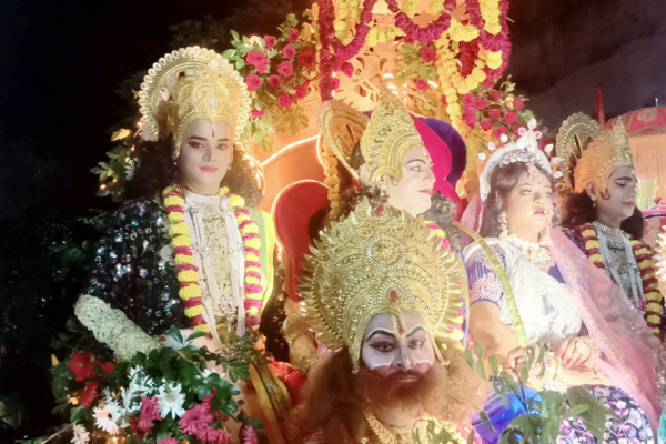 After the coronation, Lord Shri Ram embarked on a city tour, a confluence of devotion and grandeur in Lucknow.