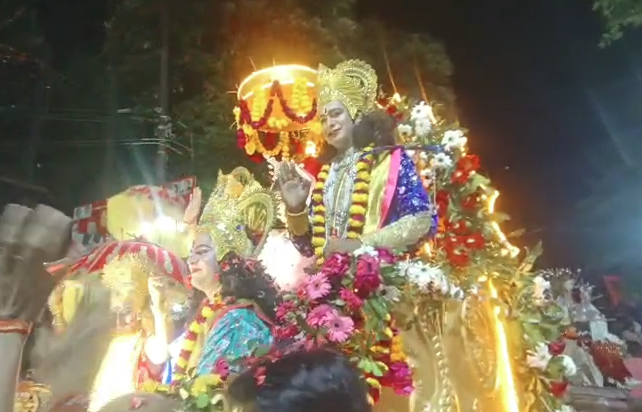 राजतिलक के बाद नगर दर्शन यात्रा पर निकले प्रभु श्रीराम, लखनऊ में भक्ति और भव्यता का संगम 3 image 80 2