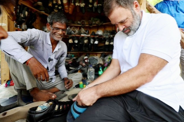 गरीबी से हार न मानने वाले मोची रामचेत नहीं रहे, राहुल गांधी की मदद से खड़ा हुआ था टूटता हुआ व्यवसाय