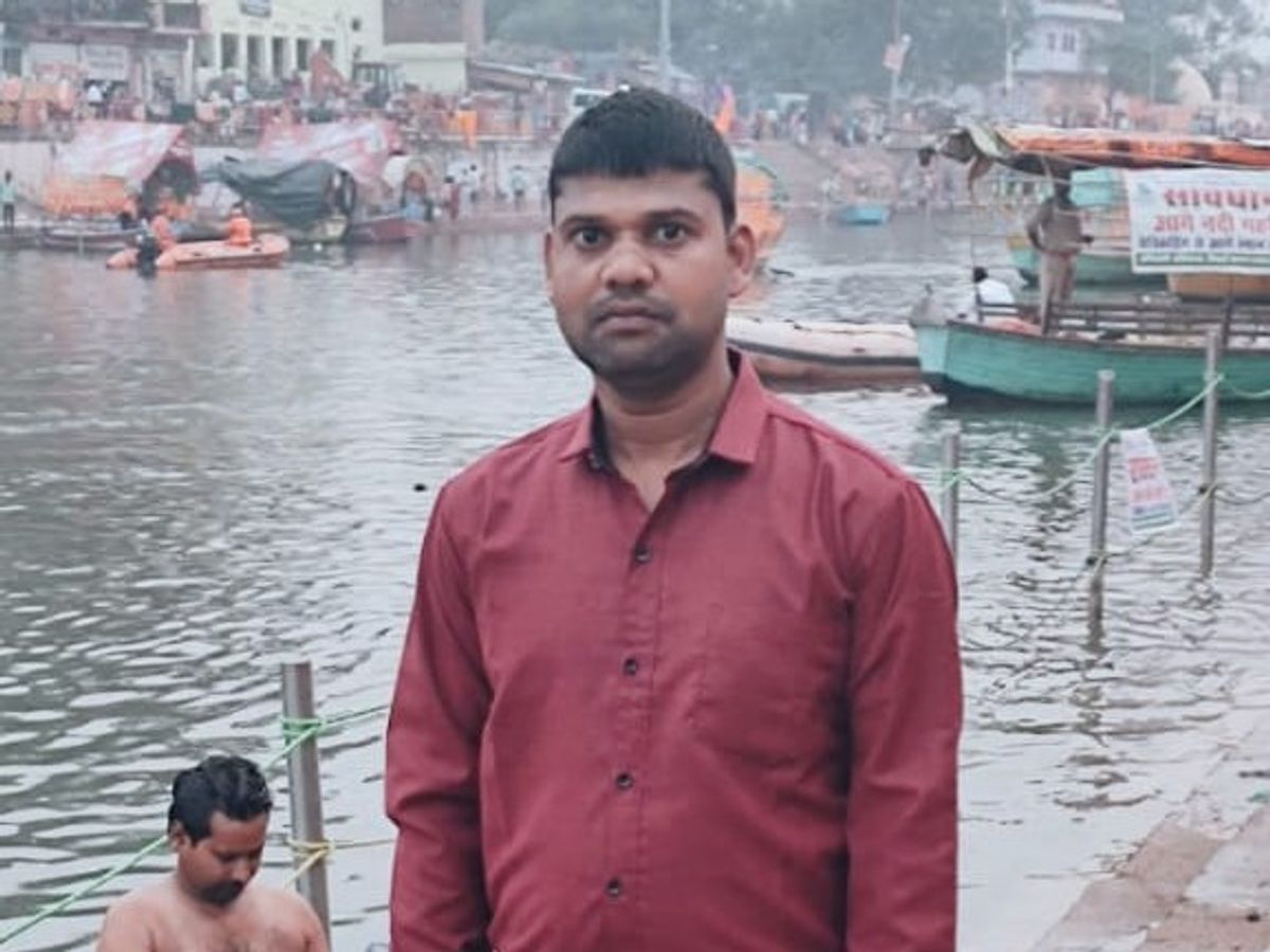 A massive fire broke out at Anandeshwar Cold Store in Kanpur Dehat; operator Rishabh Sharma died during treatment.