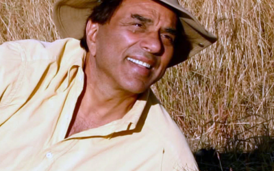 2 पत्नियां – 6 बच्चे: इतना बड़ा है धर्मेंद्र का परिवार, बड़ी बेटियां रहती हैं लाइमलाइट से दूर