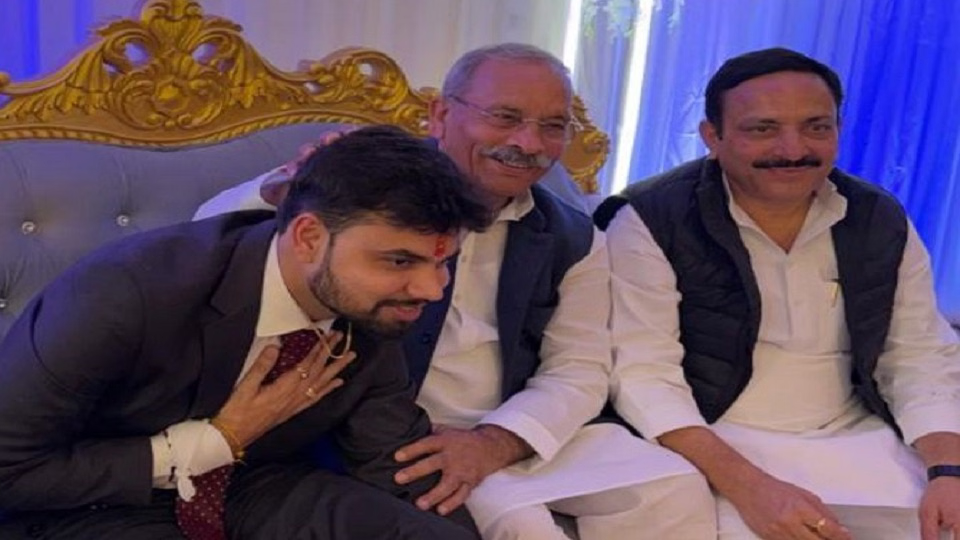 Baghpat: A young man returned a dowry of Rs 21 lakh at the engagement ceremony, challenging the dowry system.