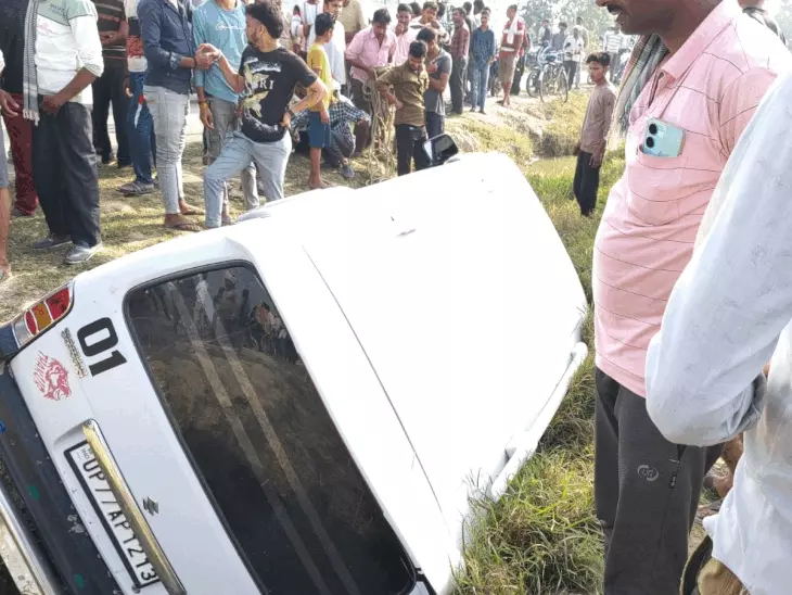 Kanpur Dehat: School van overturns in ditch, 9 children injured, three critical