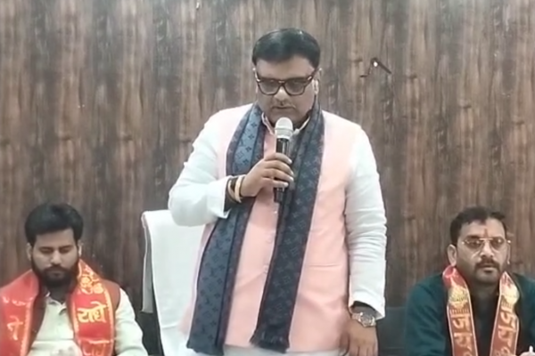 SIR पर औरैया पहुंचे पूर्व सांसद सुब्रत पाठक, सपा पर लगाया दोहरे आचरण का आरोप