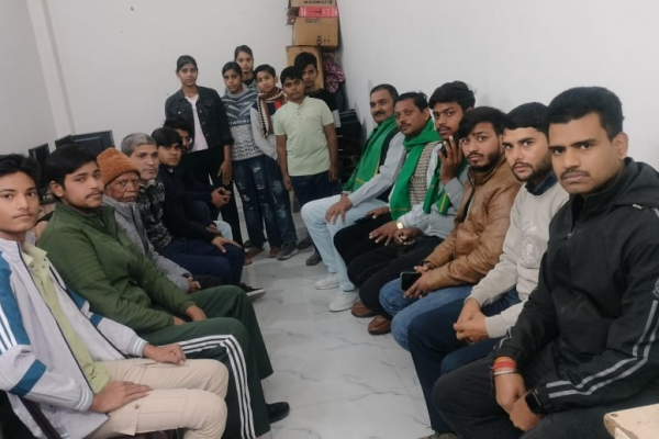 यूरिया संकट पर गरजी किसान महापंचायत, खाद उपलब्ध नहीं हुई तो आंदोलन की चेतावनी