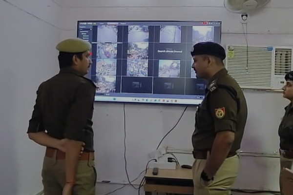 बांदा पुलिस लाइन का एसपी पलाश बंसल ने किया वार्षिक मुआयना, अभिलेख दुरुस्त करने के निर्देश