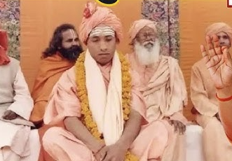 उत्तर प्रदेश के मुख्यमंत्री योगी आदित्यनाथ, कैसे बने मुख्यमंत्री, केंद्रीय मंत्री पीयूष गोयल ने खोले राज़ 4 image 170 3