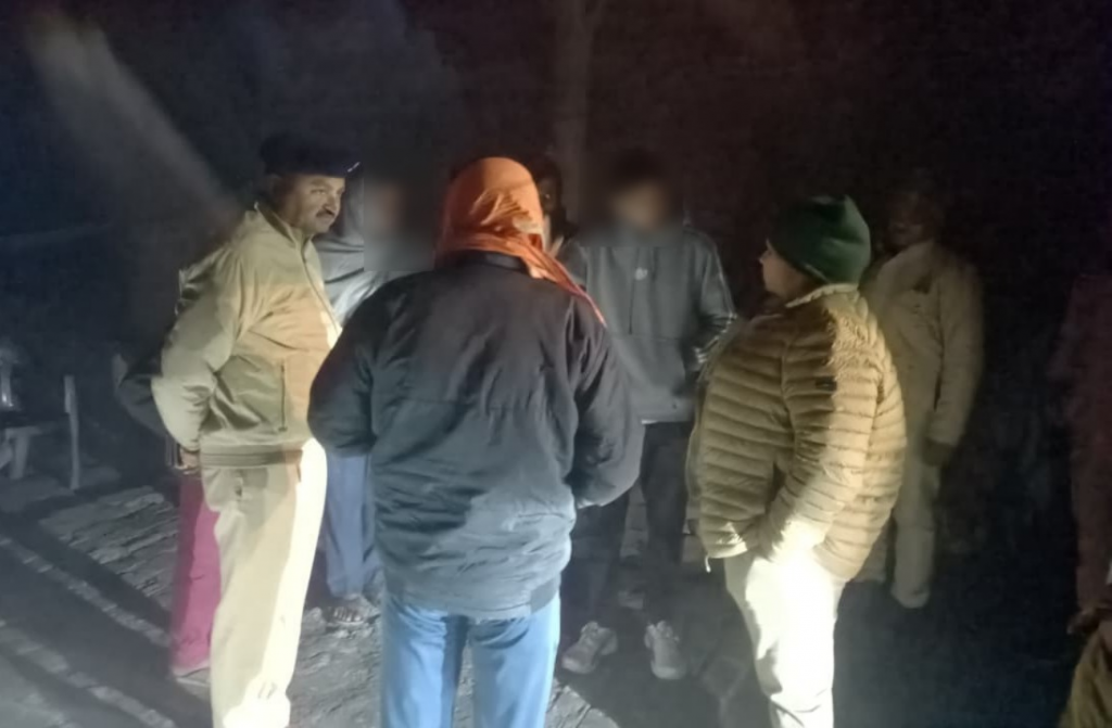 अमेठी में युवक की धारदार हथियार से निर्मम हत्या, 6 नामजद पर FIR 2 image 212 1