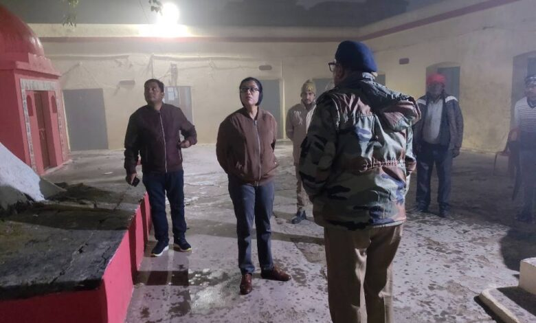 कानपुर देहात में SP श्रद्धा नरेंद्र पांडे का देर रात औचक निरीक्षण, पुलिस व्यवस्था का लिया जायज़ा