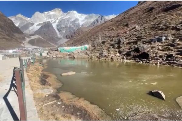 केदारनाथ घाटी में दिसंबर सूखा: क्या ग्लोबल वार्मिंग हिमालय के लिए खतरे की घंटी है?
