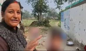 रायबरेली: सरकारी स्कूल में बच्चों से ईंटें ढुलवाई, वीडियो वायरल 3 image 56 2