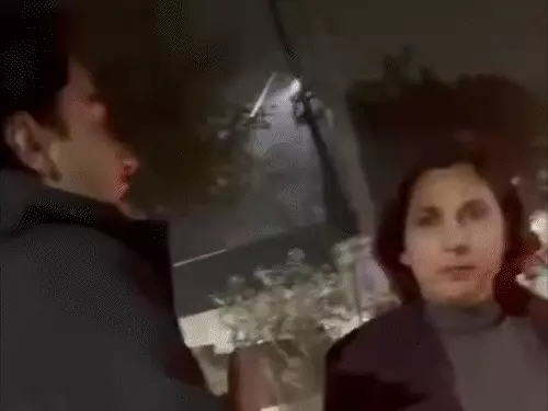 पार्किंग को लेकर शराबी महिला ने किया हंगामा, Video Viral