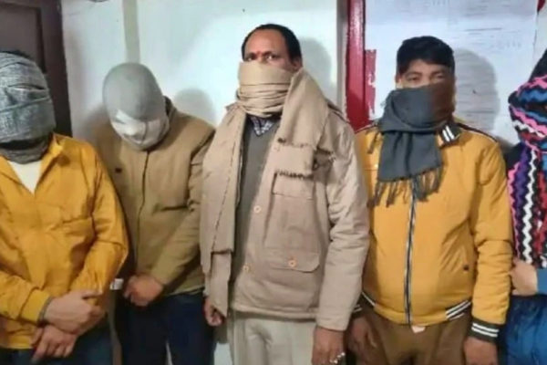 प्रयागराज: महिला IAS अधिकारी के घर सेक्स रैकेट का भंडाफोड़, 9 गिरफ्तार