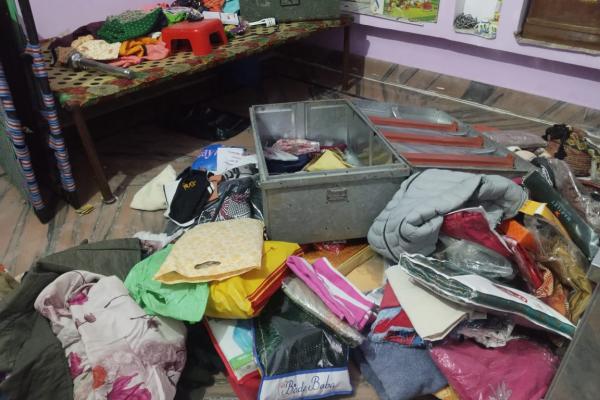 बिधूना में सेना के जवान के घर बड़ी चोरी, वारदात से पहले पड़ोसियों के मकानों की कुंडी बाहर से बंद