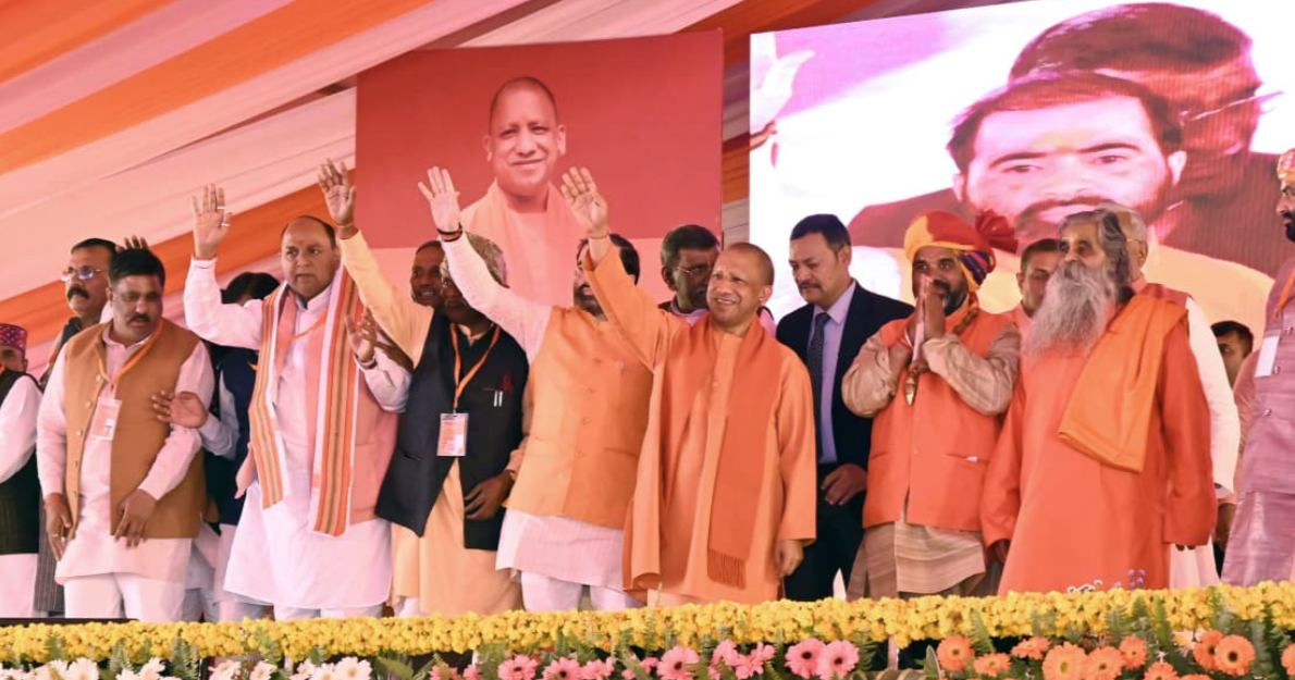 कानून का पालन करेंगे तो आगे बढ़ेंगे, अराजकता के लिए नहीं है कोई जगह : सीएम योगी