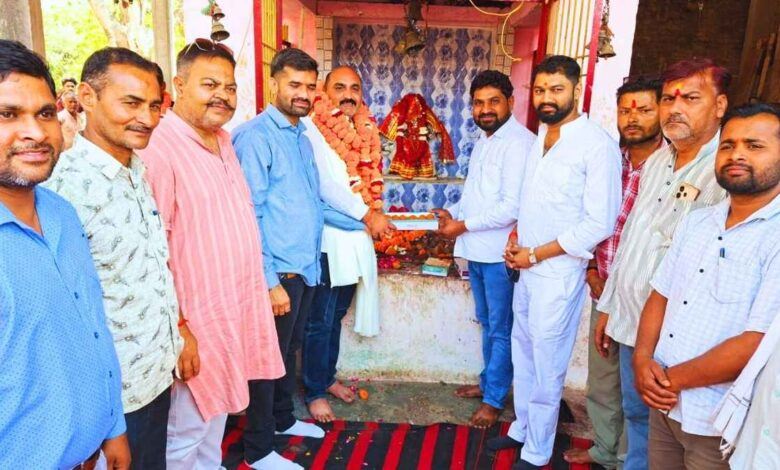 कानपुर देहात बीजेपी में बड़ा चेहरा उभरा,अंशू तिवारी बने जिला उपाध्यक्ष, गांव में जश्न का माहौल