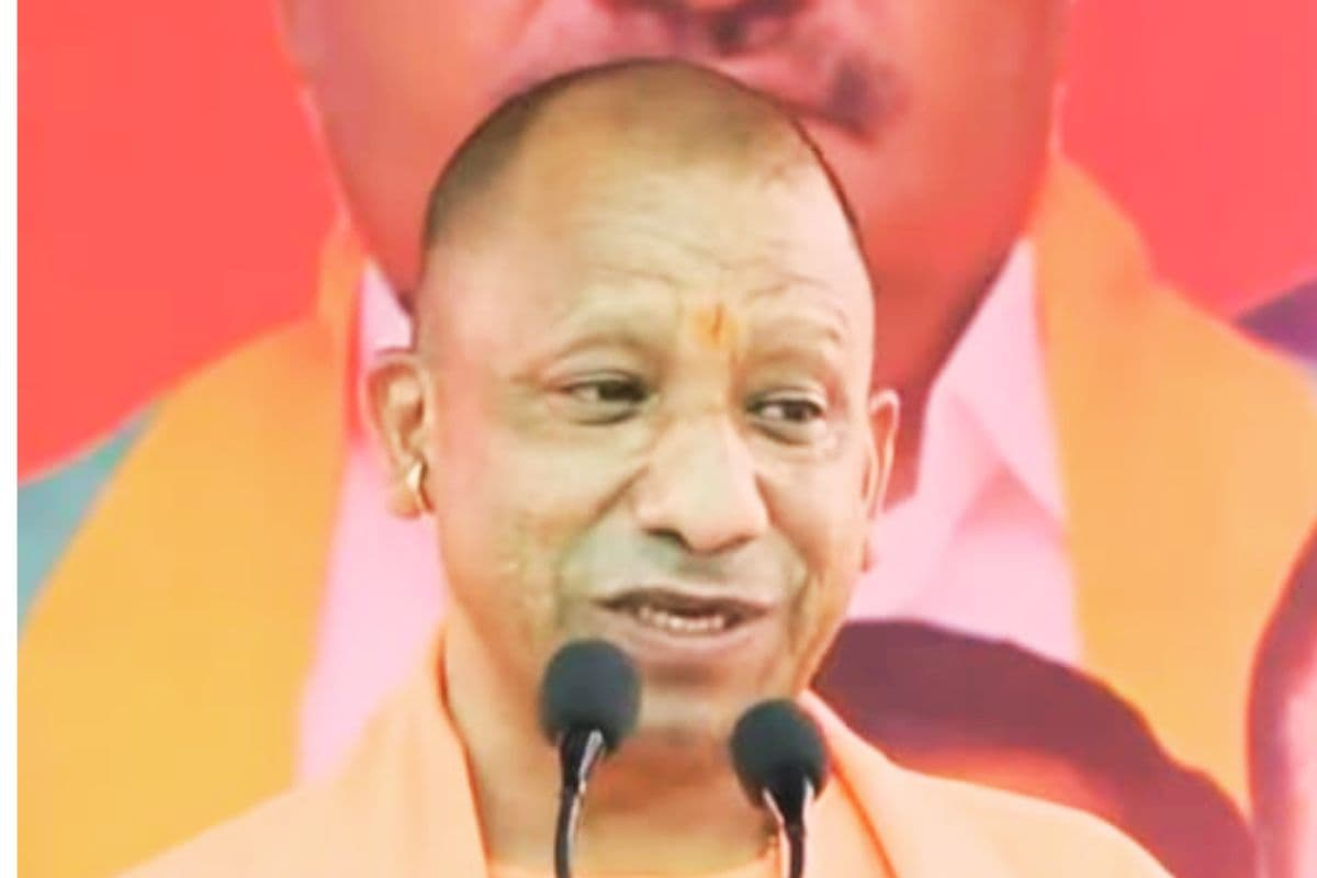 पश्चिम बंगाल में गरजे सीएम योगी: 4 मई के बाद TMC गुंडों पर कसा तंज, चुनावी माहौल गरमाया