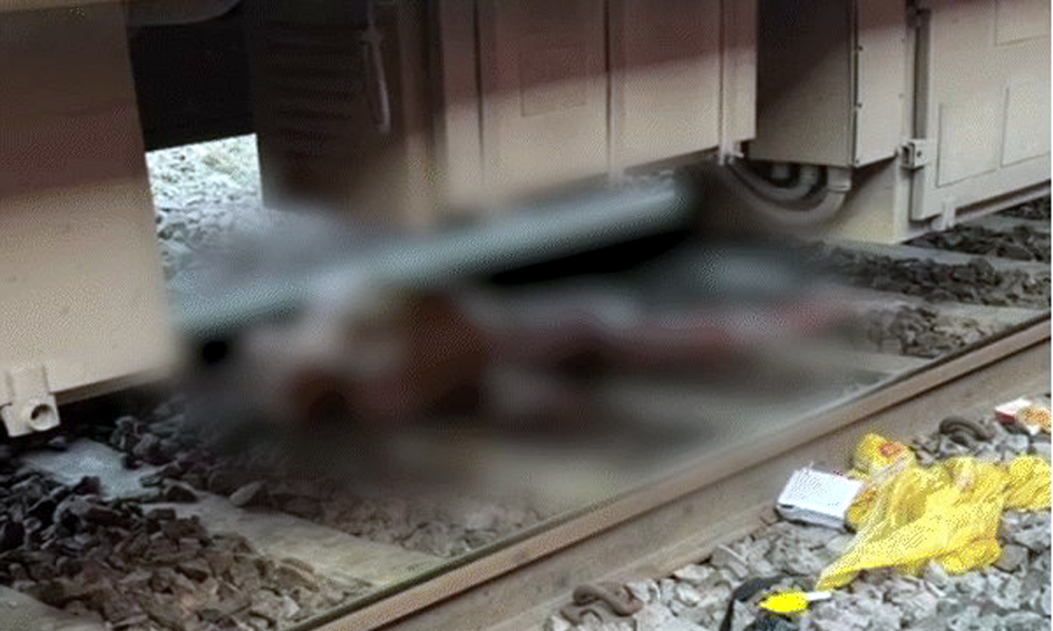 MP के मुरैना में अफवाह के बाद ट्रेन से कूदे यात्री, दूसरी ट्रेन की चपेट में आने से चार की मौत