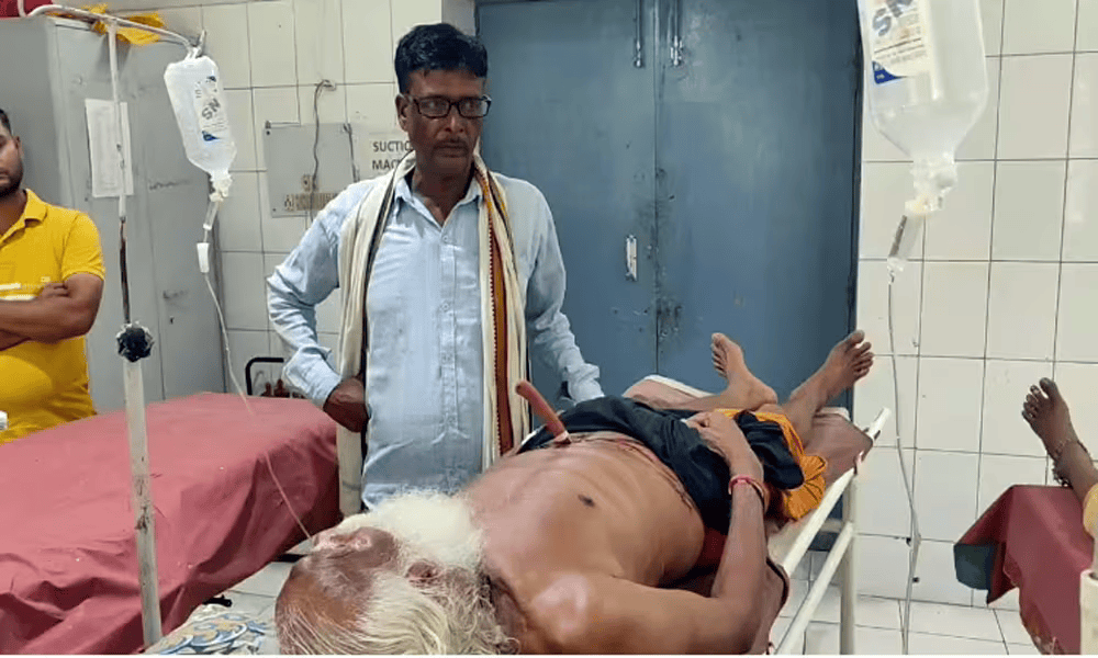 हमीरपुर में पारिवारिक कलह से त्रस्त साधू बाबा ने खुद के पेट में चाक़ू घोंप किया, भर्ती