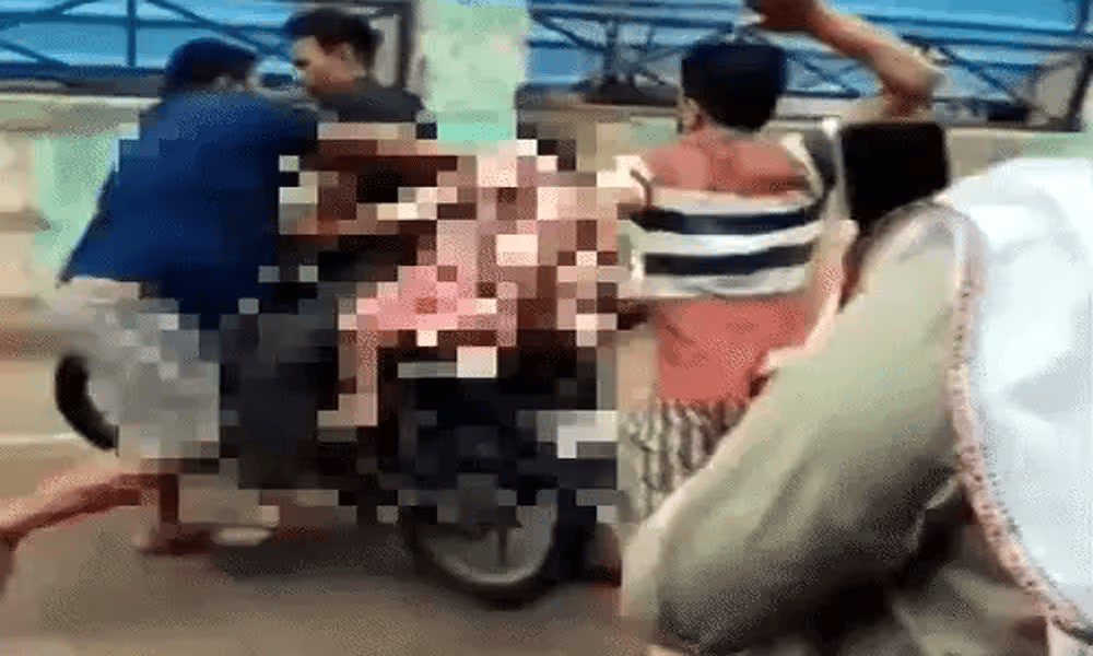 कानपुर के गुजैनी में बीच सड़क भाभी की चप्पलों से पिटाई, मारे 20 सेकेंड में 8 चप्पल-10 थप्पड़