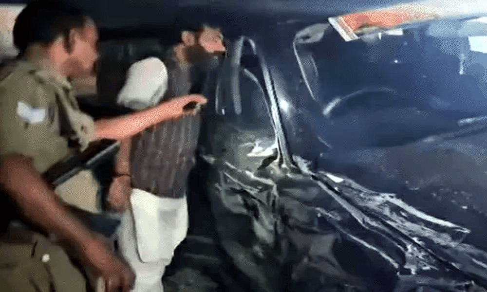महोबा में डंपर ने मारी भाजपा विधायक के एस्कॉर्ट वाहन को टक्कर, गनर-गार्ड सहित 3 घायल